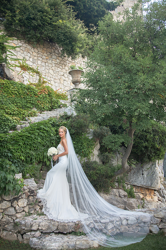 THE ENGLISH WEDDING IN CHATEAU CHEVRE D'OR (FRENCH RIVIERA)